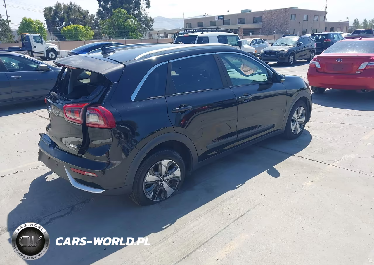 2018 Kia Niro Plug-In Hybrid Ex VIN:KNDCD3LD1J5205106 - 4