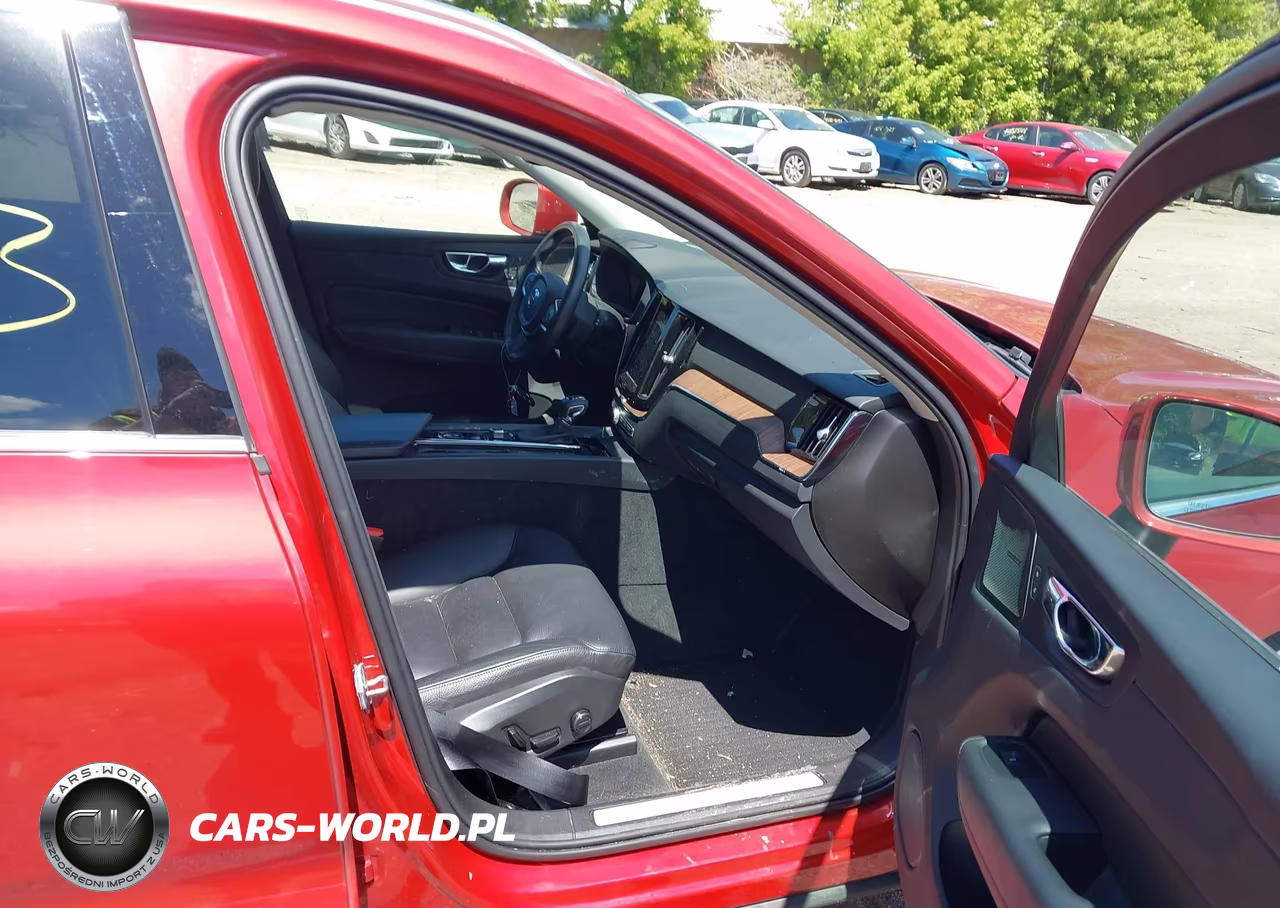 2021 Volvo Xc60 T5 Momentum VIN:YV4102RK1M1690049 - 5