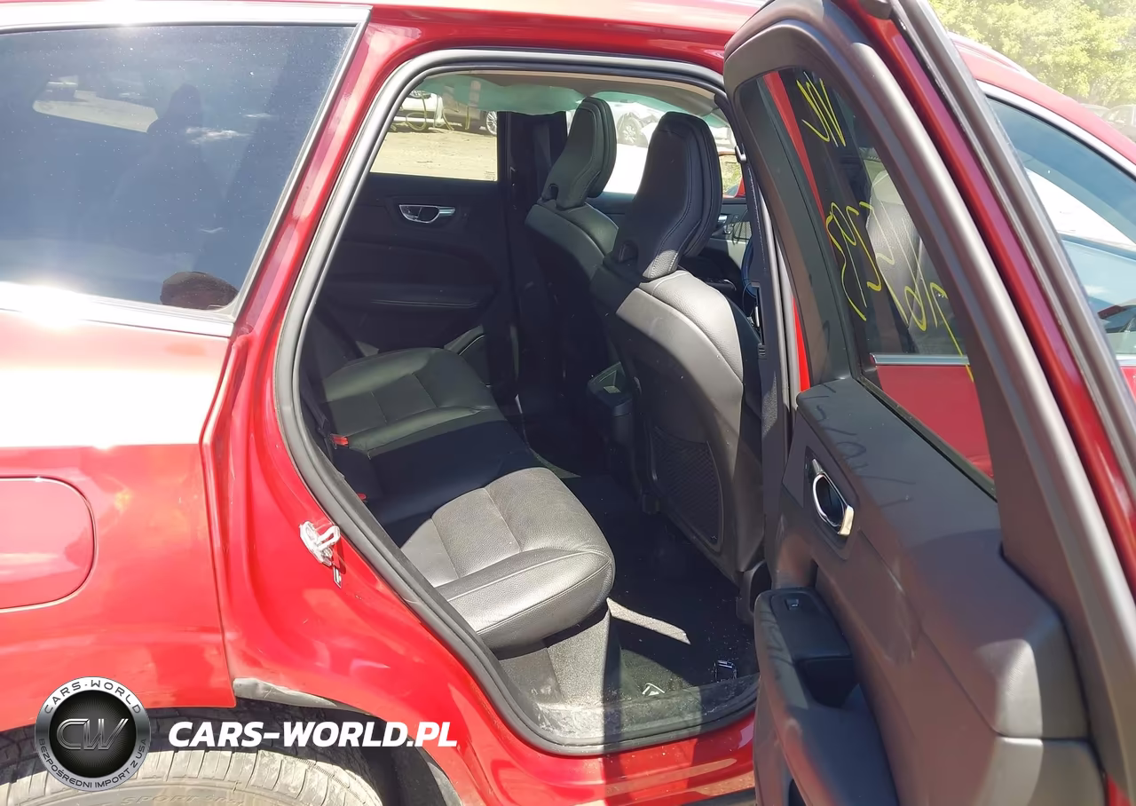 2021 Volvo Xc60 T5 Momentum VIN:YV4102RK1M1690049 - 8