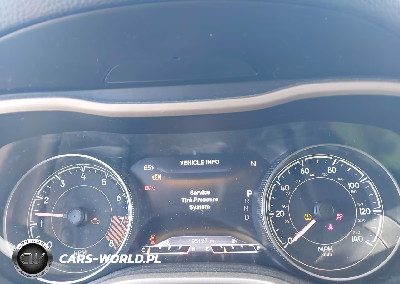 2014 Jeep Cherokee Limited VIN:1C4PJMDS8EW213880 - 7