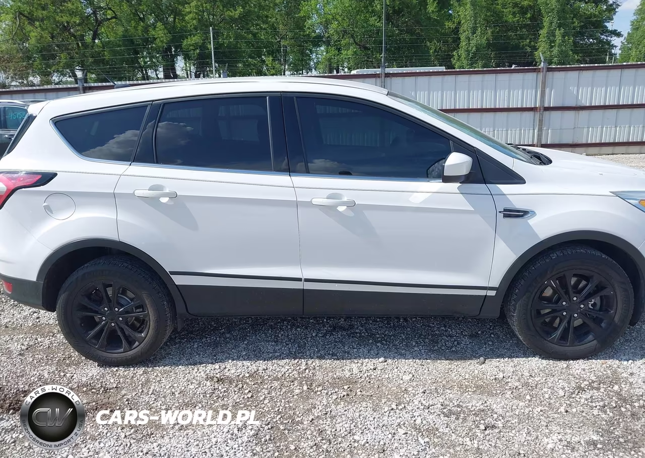 2017 Ford Escape Se VIN:1FMCU9GD6HUC01027 - 13
