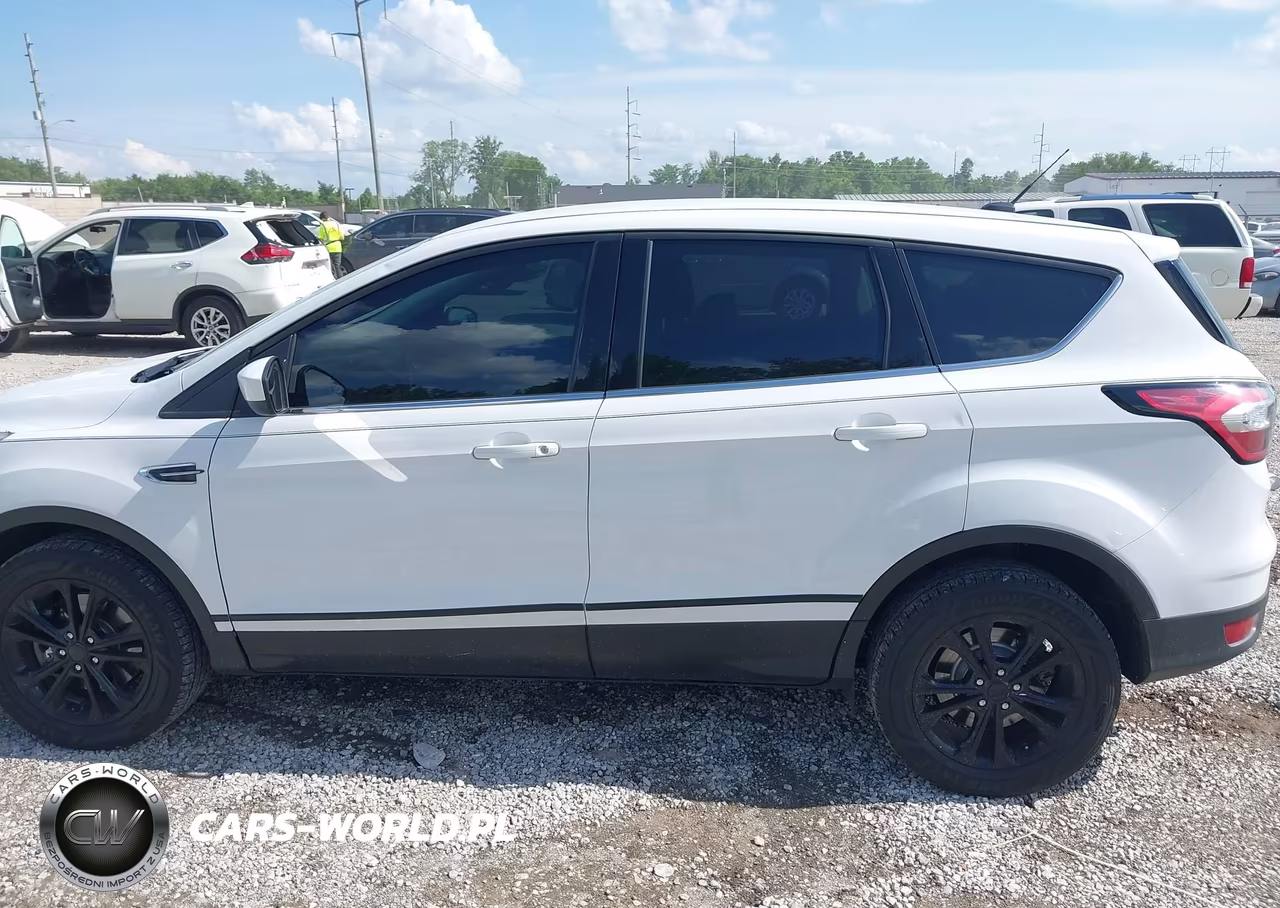2017 Ford Escape Se VIN:1FMCU9GD6HUC01027 - 14