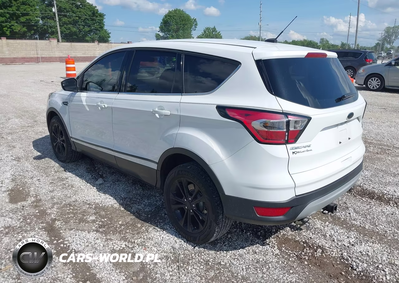 2017 Ford Escape Se VIN:1FMCU9GD6HUC01027 - 3