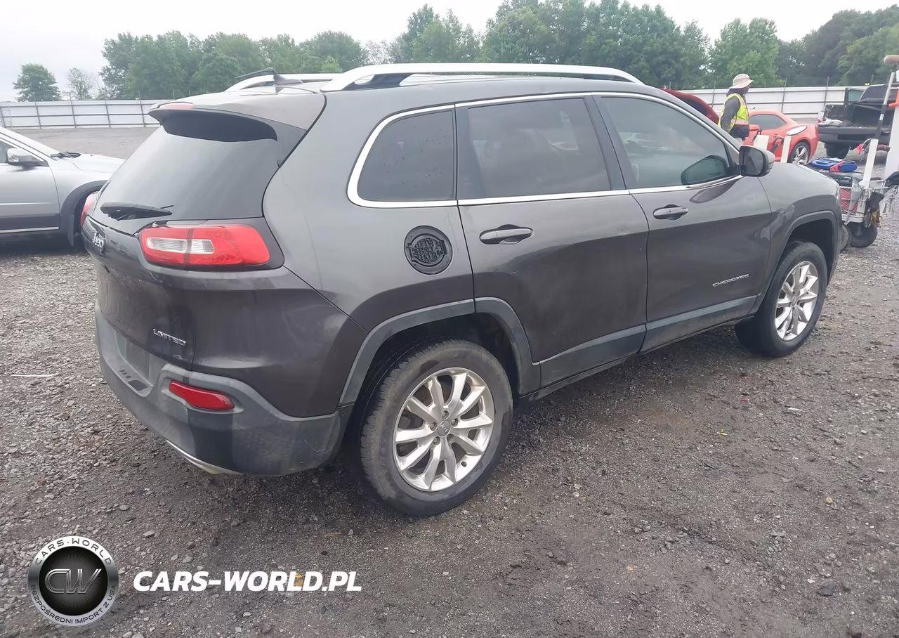 2015 Jeep Cherokee Limited VIN:1C4PJLDS4FW525531 - 4