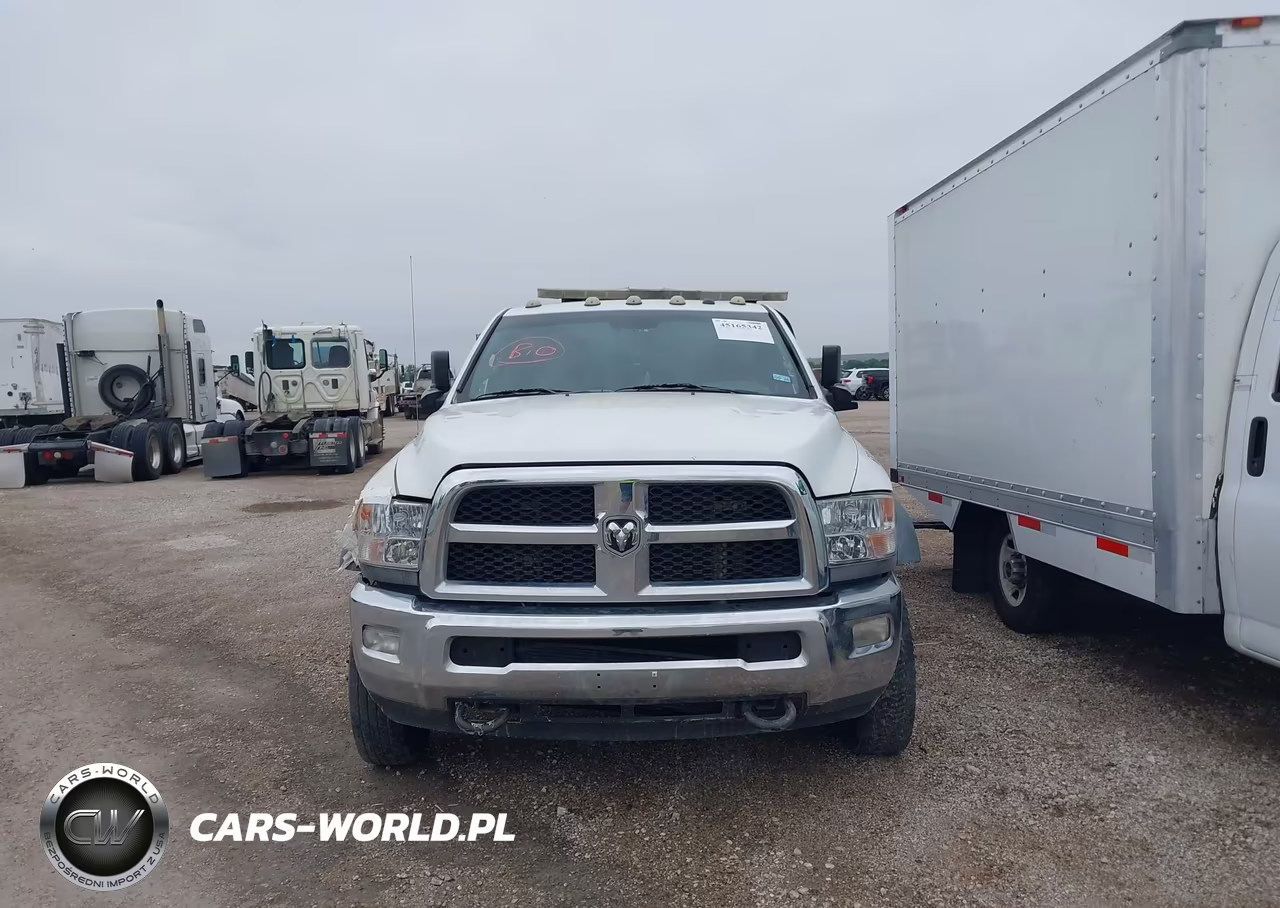 2017 Ram 5500 Chassis Tradesman-Slt VIN:3C7WRNDL1HG586557 - 12