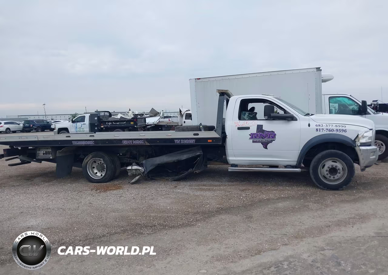 2017 Ram 5500 Chassis Tradesman-Slt VIN:3C7WRNDL1HG586557 - 13