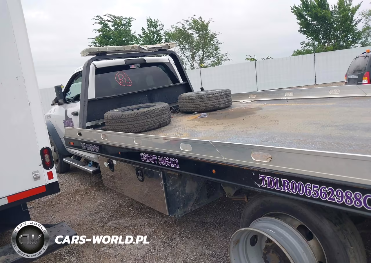 2017 Ram 5500 Chassis Tradesman-Slt VIN:3C7WRNDL1HG586557 - 14