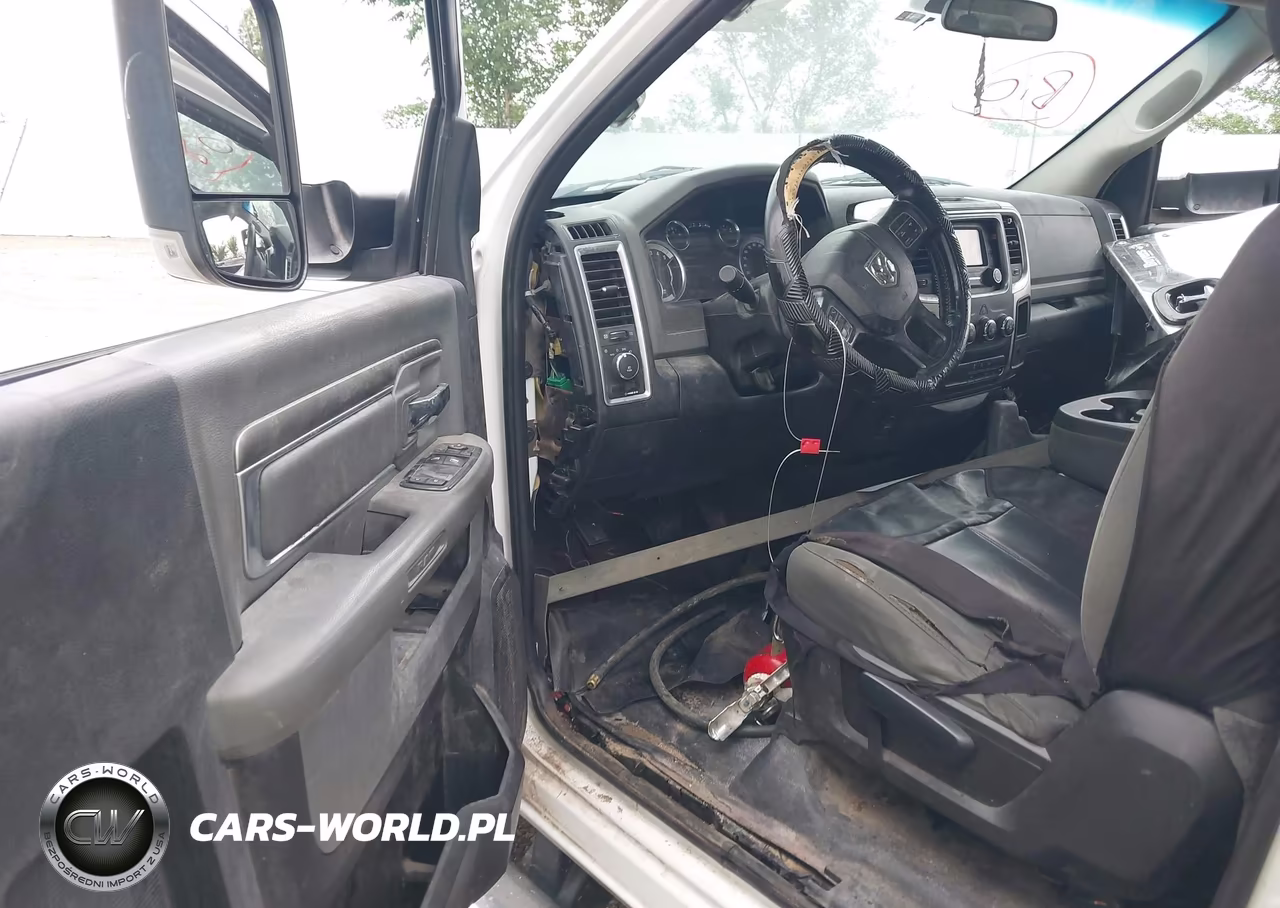 2017 Ram 5500 Chassis Tradesman-Slt VIN:3C7WRNDL1HG586557 - 6