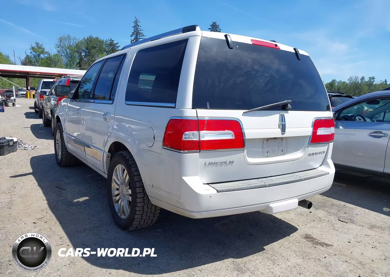 2014 Lincoln Navigator VIN:5LMJJ2J56EEL04606 - 3