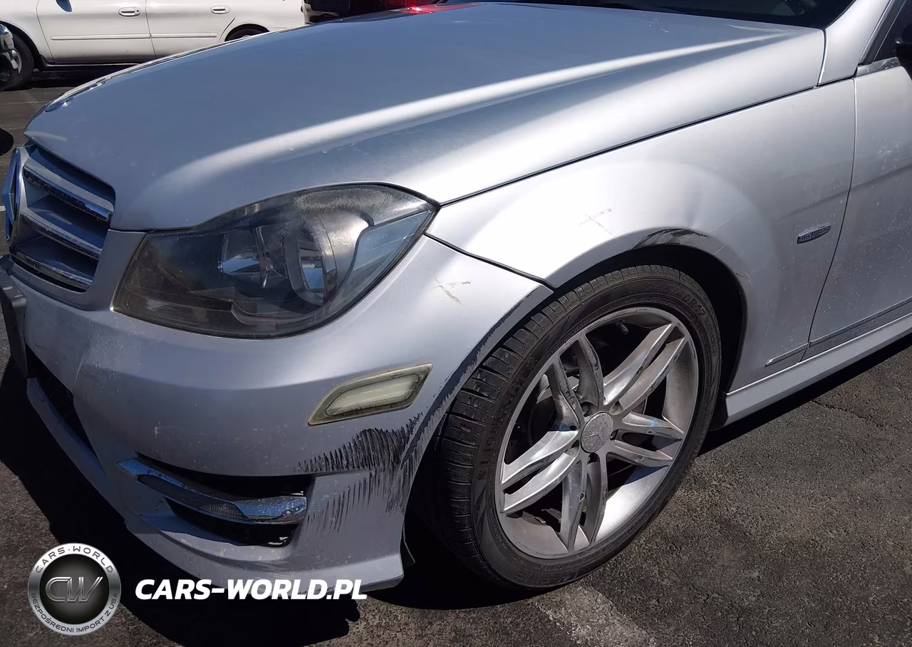 2012 Mercedes-Benz C 250 Sport VIN:WDDGF4HB2CR210972 - 6