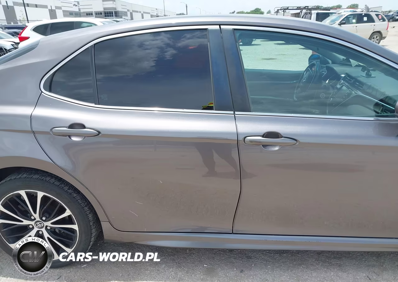 2018 Toyota Camry Se VIN:4T1B11HK7JU571914 - 13