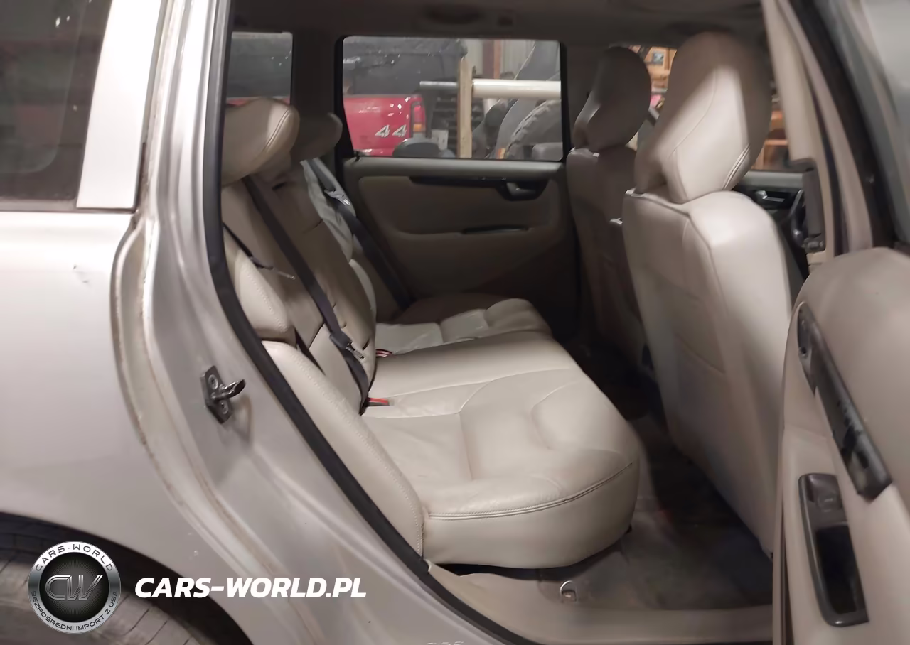 2002 Volvo V70 2.4 VIN:YV1SW61R422250351 - 8