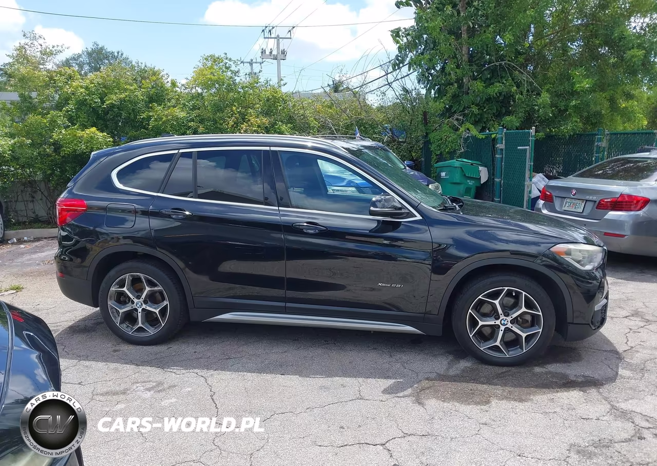 2016 BMW X1 xDrive28I VIN:WBXHT3C39GP880752 - 13