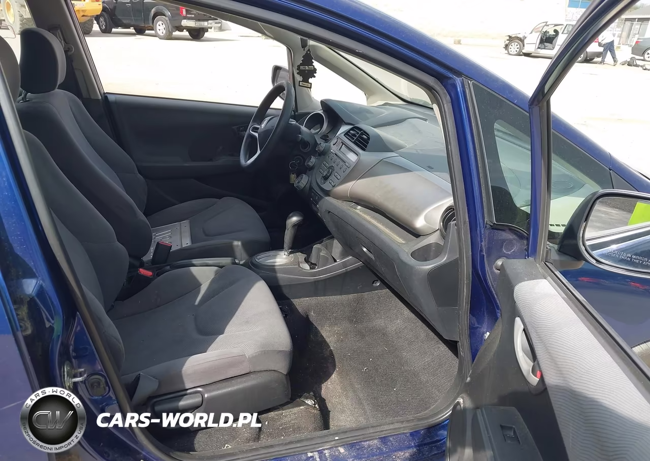 2013 Honda Fit VIN:JHMGE8H33DC015771 - 5