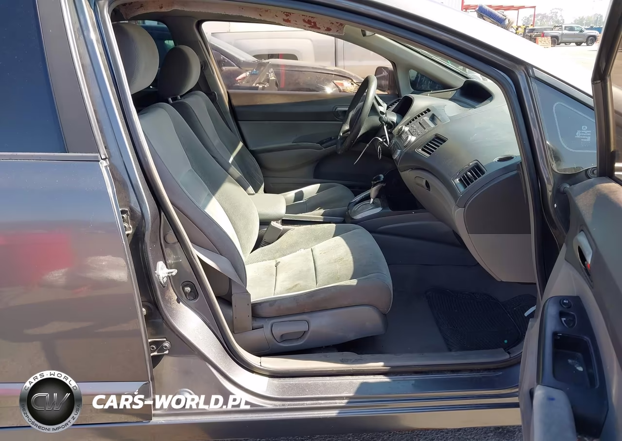 2009 Honda Civic Lx VIN:19XFA16529E046899 - 5