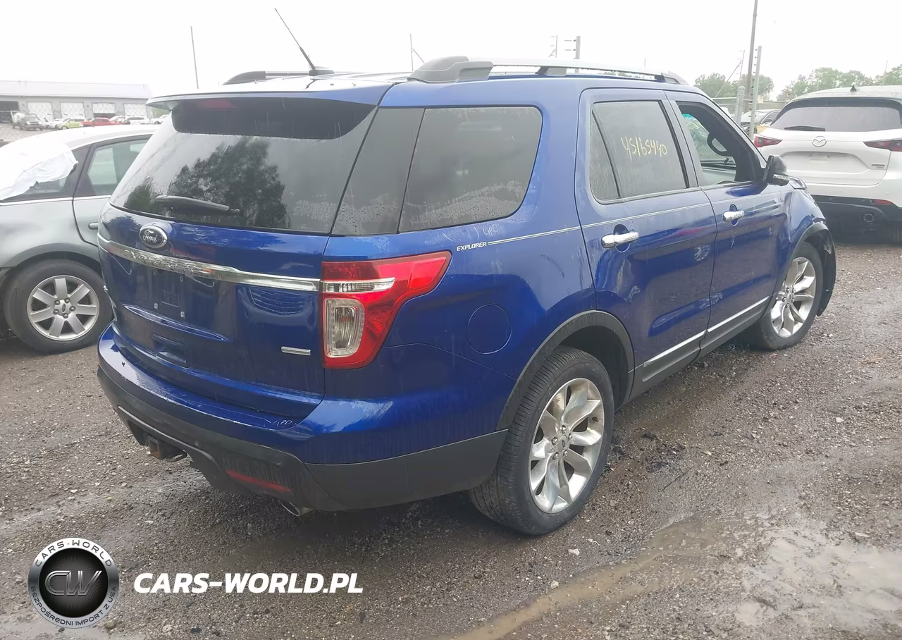2015 Ford Explorer Xlt VIN:1FM5K8D84FGB30051 - 4