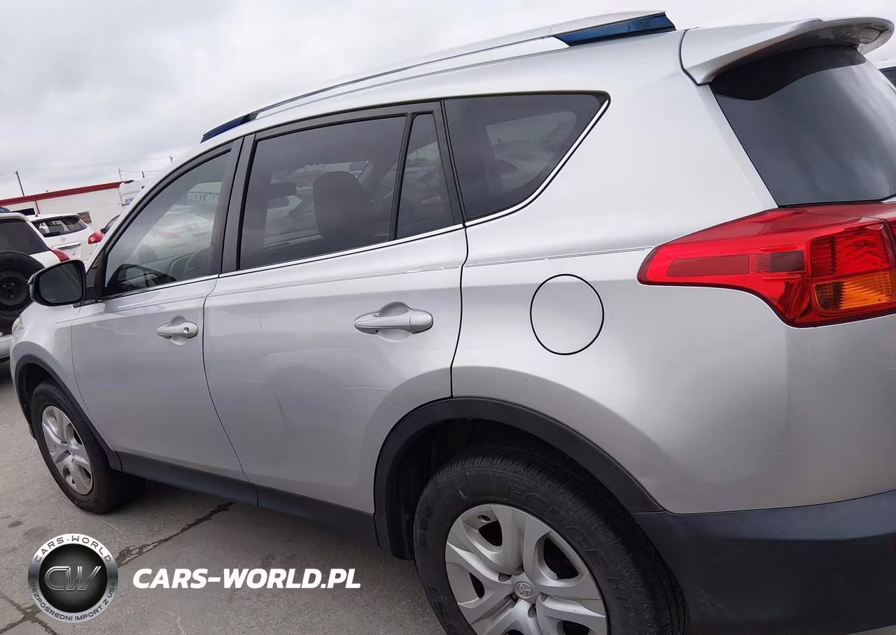 2015 Toyota Rav4 Le VIN:JTMZFREV4FJ057755 - 14