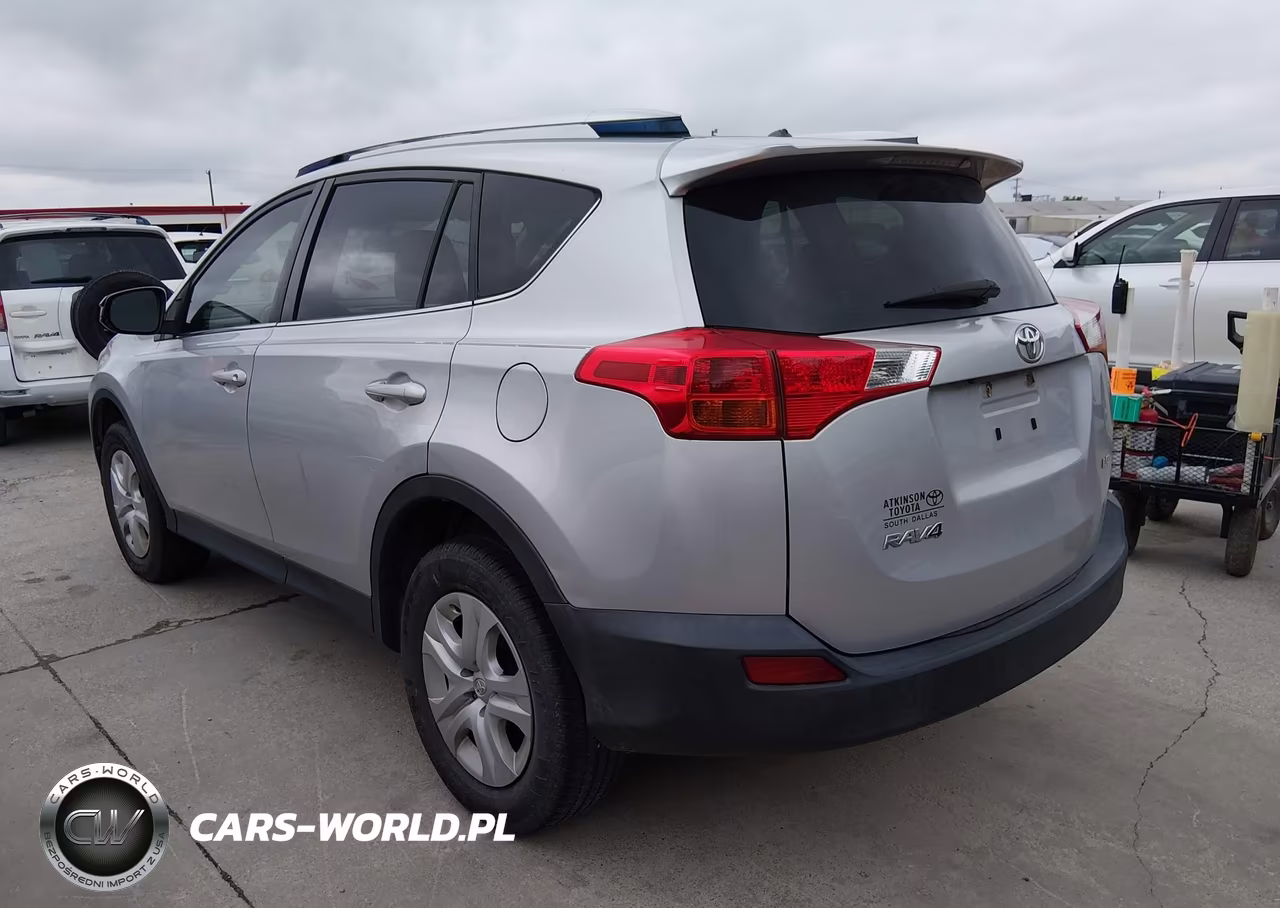 2015 Toyota Rav4 Le VIN:JTMZFREV4FJ057755 - 3