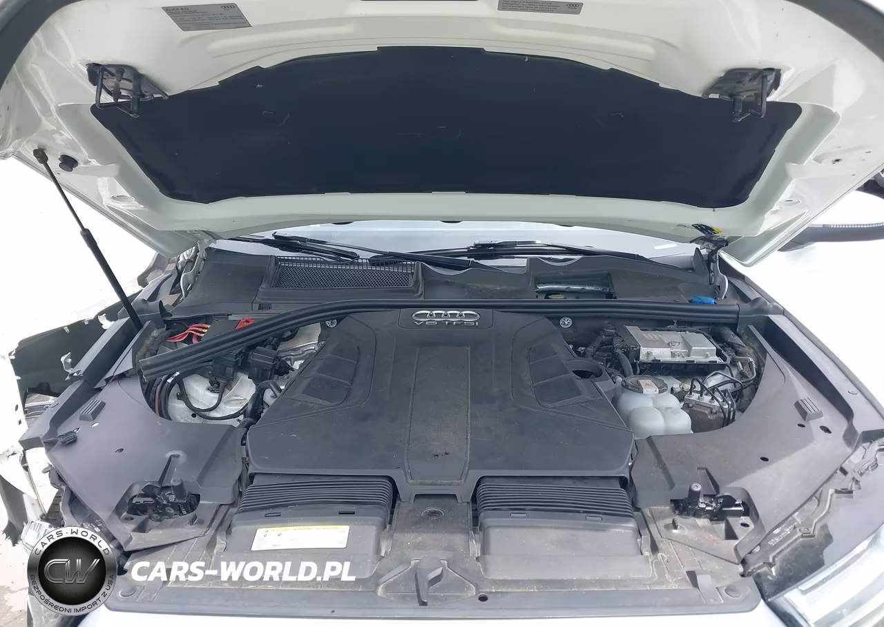 2017 Audi Q7 3.0T Premium VIN:WA1LAAF71HD056435 - 10