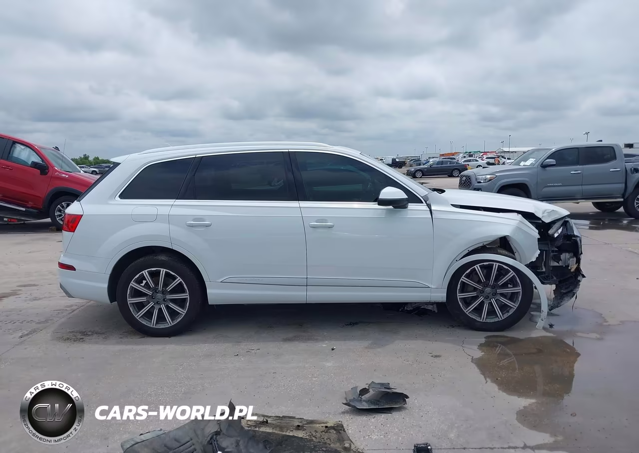 2017 Audi Q7 3.0T Premium VIN:WA1LAAF71HD056435 - 14
