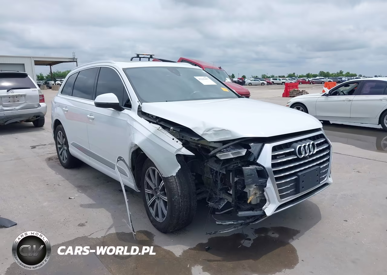 2017 Audi Q7 3.0T Premium VIN:WA1LAAF71HD056435 - 6