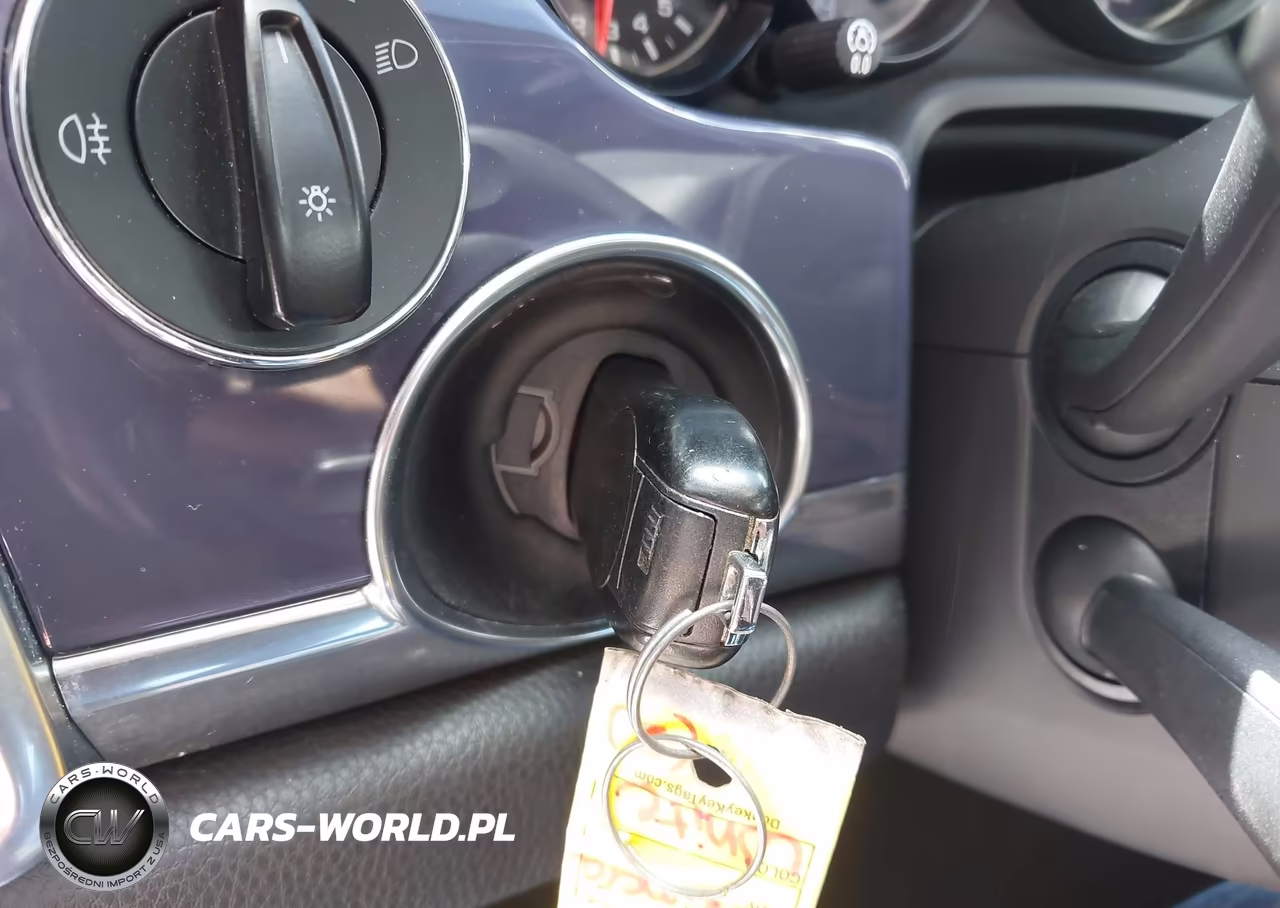 2013 Porsche Panamera 4 VIN:WP0AA2A7XDL014940 - 11