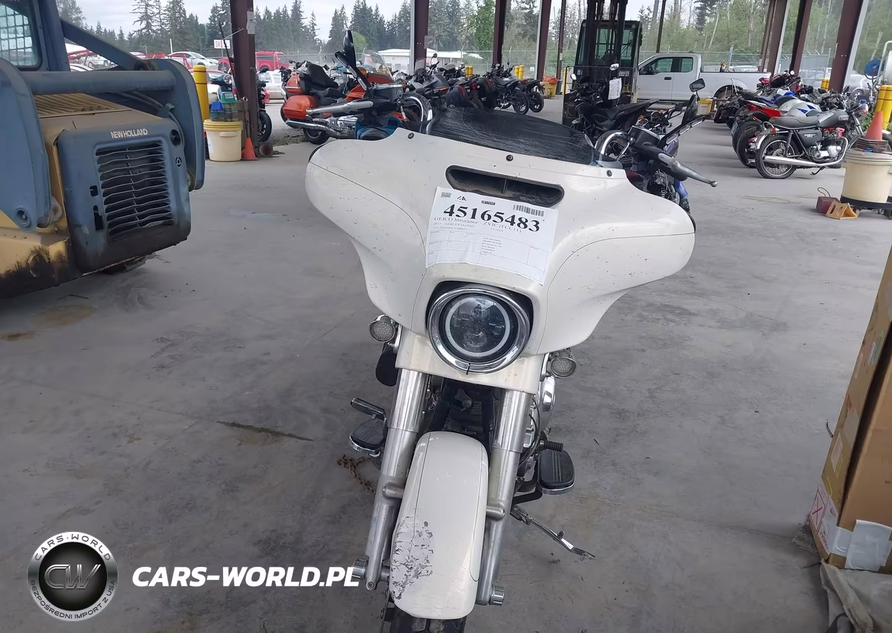 2015 Harley-Davidson Flhxs Street Glide Special VIN:1HD1KRM13FB666772 - 5