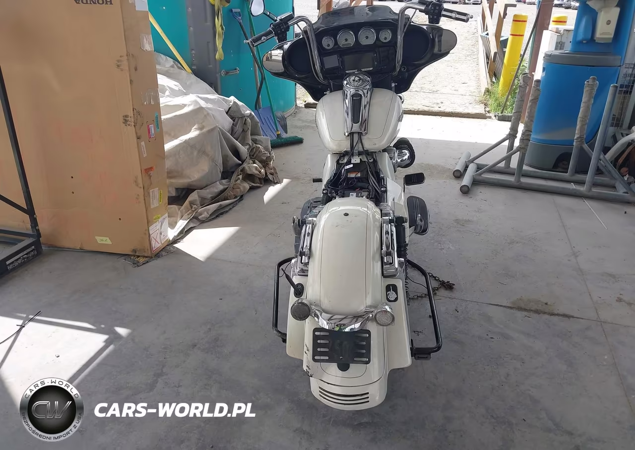 2015 Harley-Davidson Flhxs Street Glide Special VIN:1HD1KRM13FB666772 - 6
