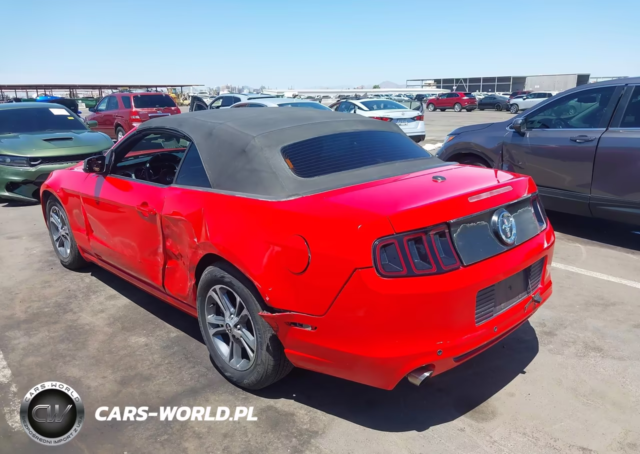 2014 Ford Mustang V6 Premium VIN:1ZVBP8EM3E5243016 - 3
