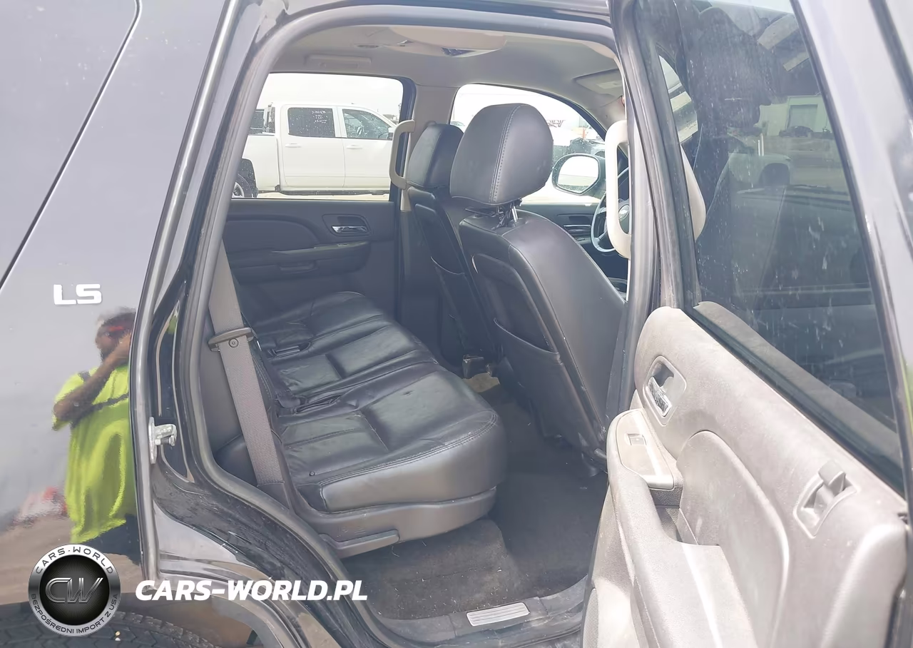 2007 Chevrolet Tahoe Ls VIN:1GNFC13CX7R353954 - 8