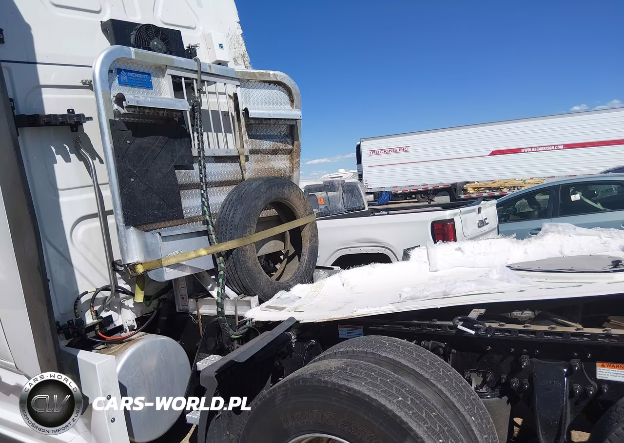 2025 Freightliner New Cascadia 126 VIN:3AKJHHDR4SSWE9766 - 8