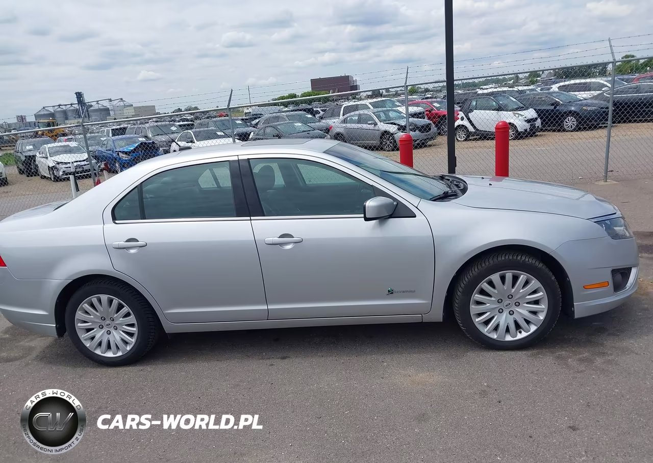2010 Ford Fusion Hybrid VIN:3FADP0L32AR388634 - 13