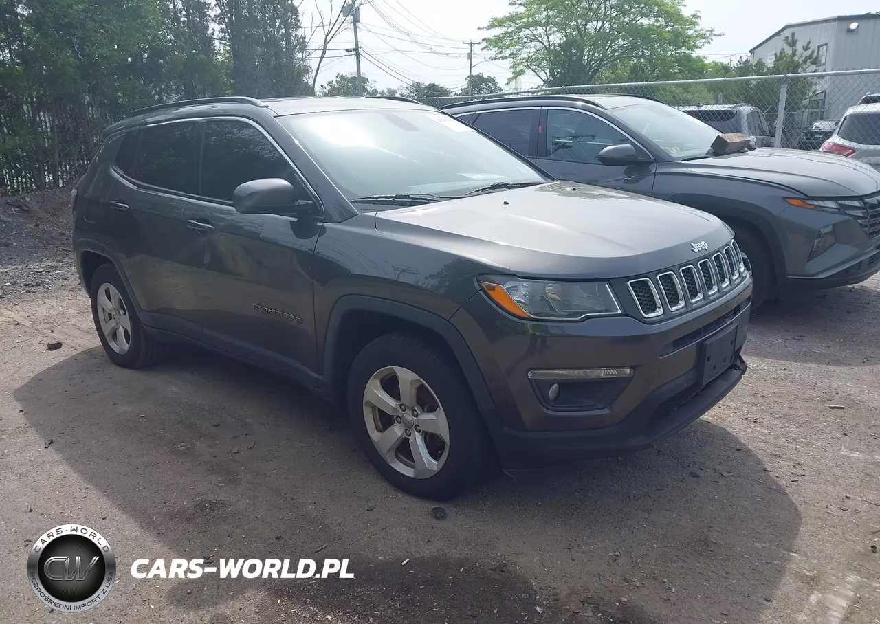 2019 Jeep Compass Latitude 4X4 – zdjęcie 1 z 16