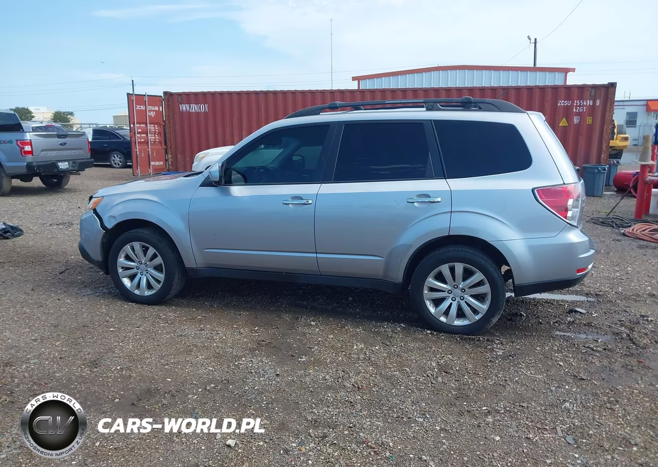 2013 Subaru Forester 2.5X Premium VIN:JF2SHADC9DH445258 - 14
