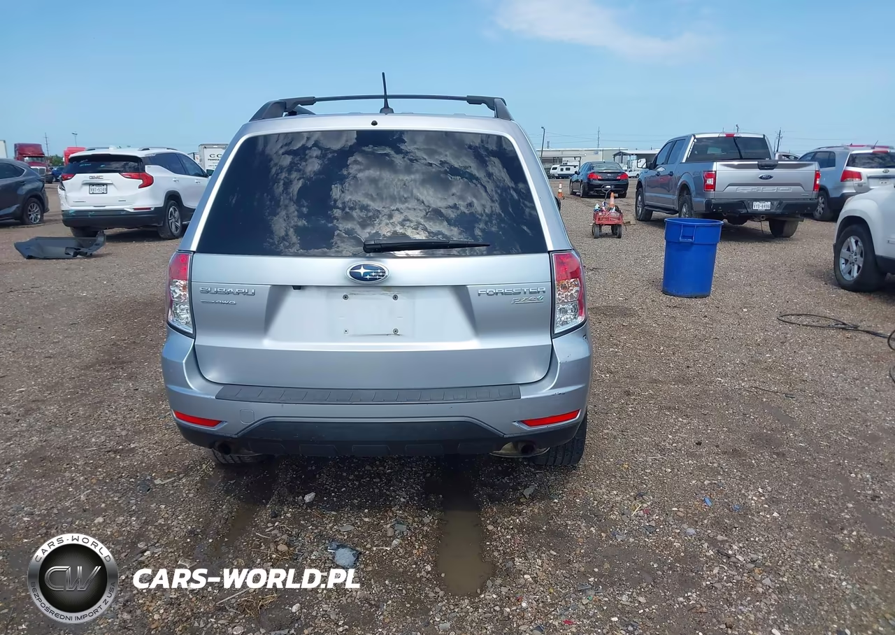 2013 Subaru Forester 2.5X Premium VIN:JF2SHADC9DH445258 - 16