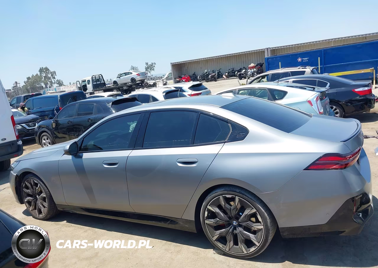 2026 BMW 530I VIN:WBA43FJ04TCV42597 - 14