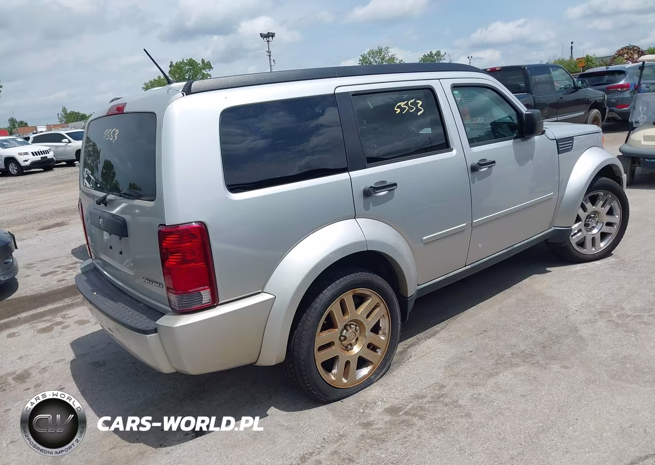2011 Dodge Nitro Heat VIN:1D4PT4GK8BW599706 - 4
