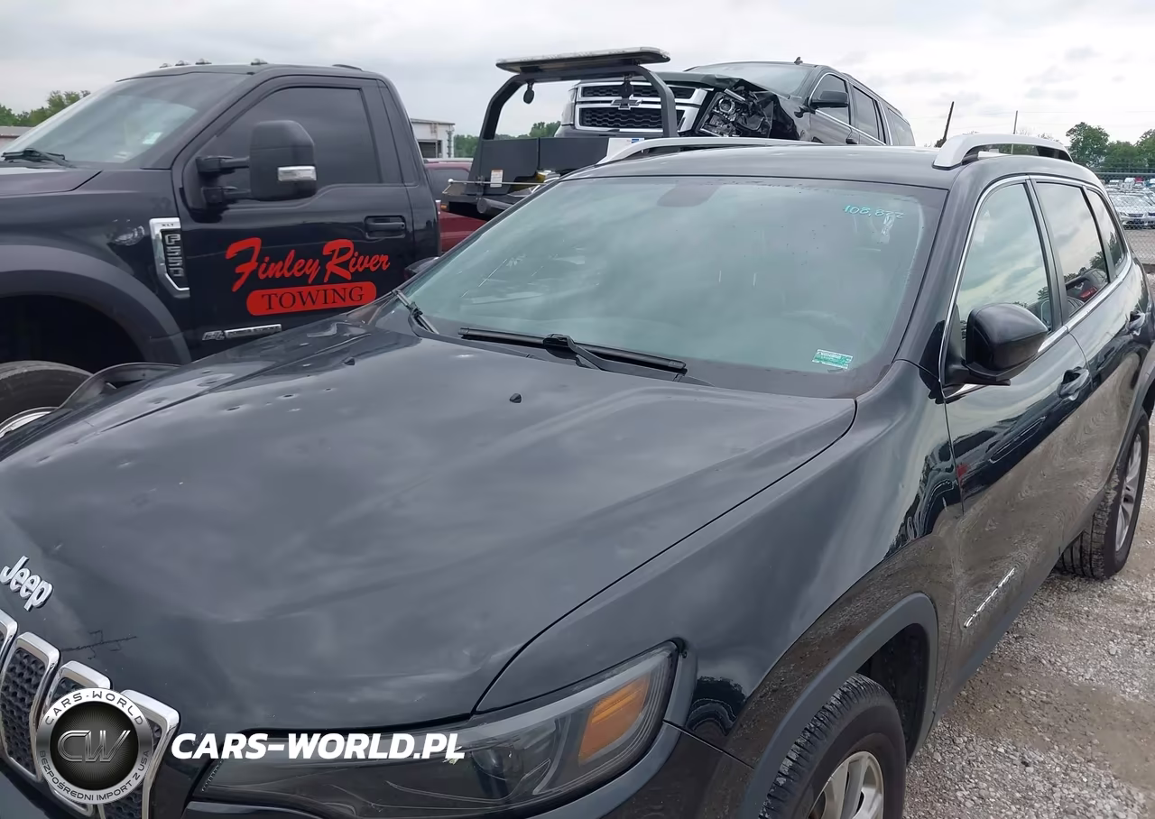 2019 Jeep Cherokee Latitude Plus 4X4 VIN:1C4PJMLB9KD181935 - 6