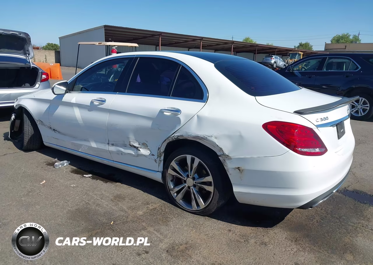 2016 Mercedes-Benz C 300 VIN:55SWF4JB3GU158861 - 3