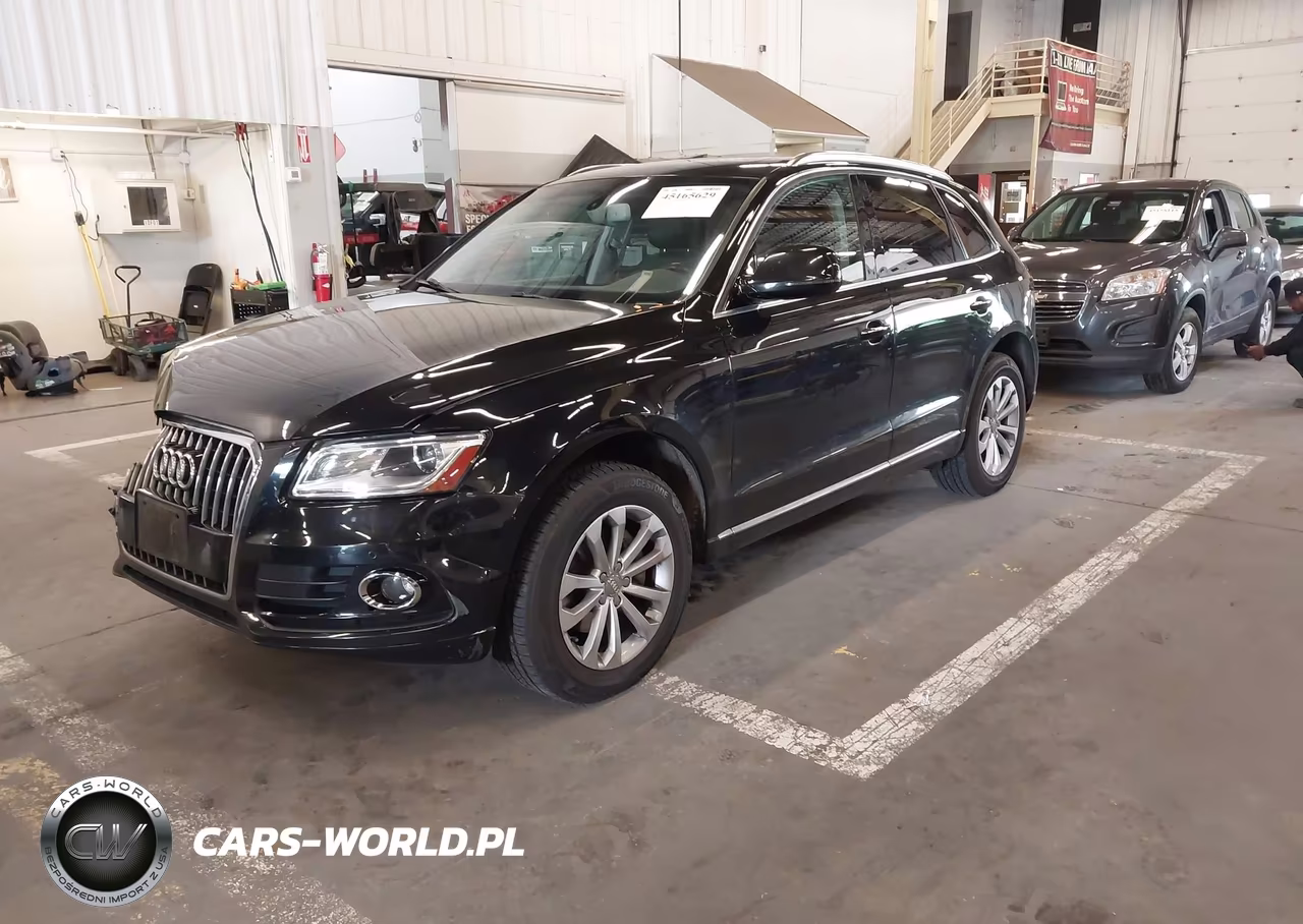 2015 Audi Q5 2.0T Premium VIN:WA1LFAFP2FA082378 - 2