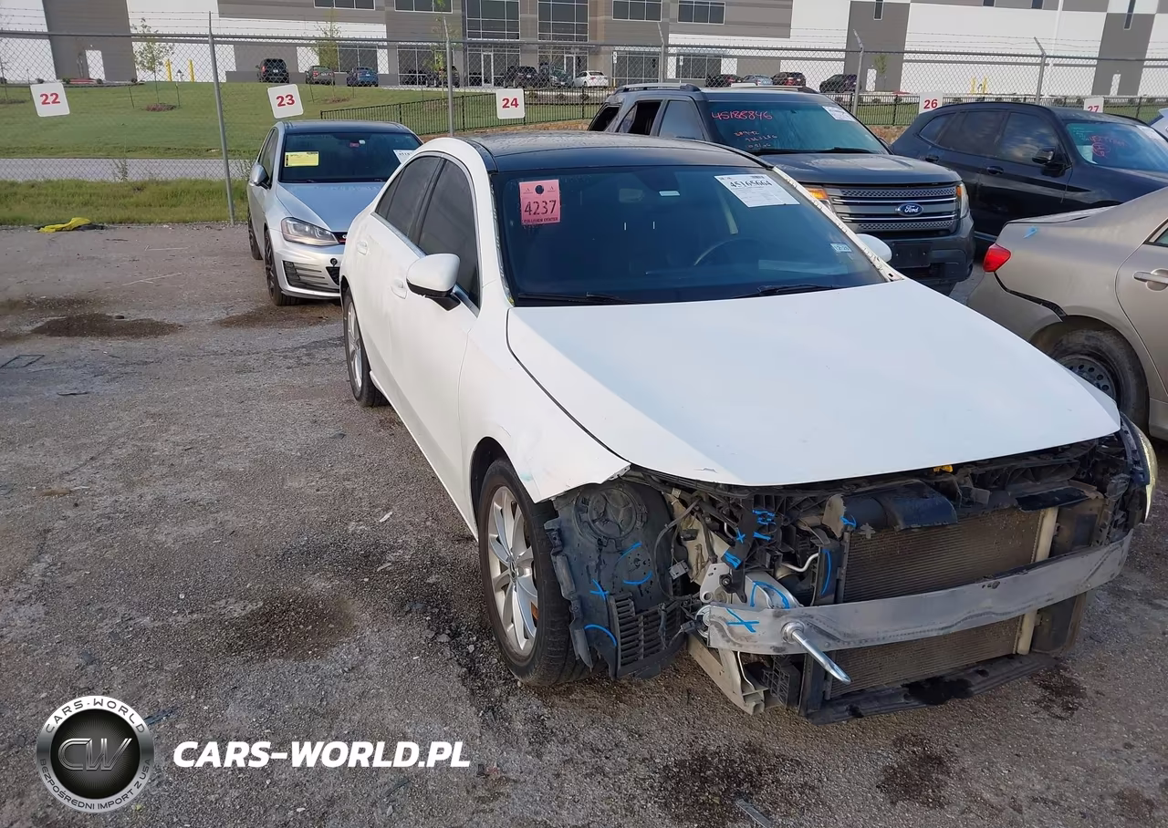 2019 Mercedes-Benz A 220 4Matic VIN:WDD3G4FB8KW021788 - 1