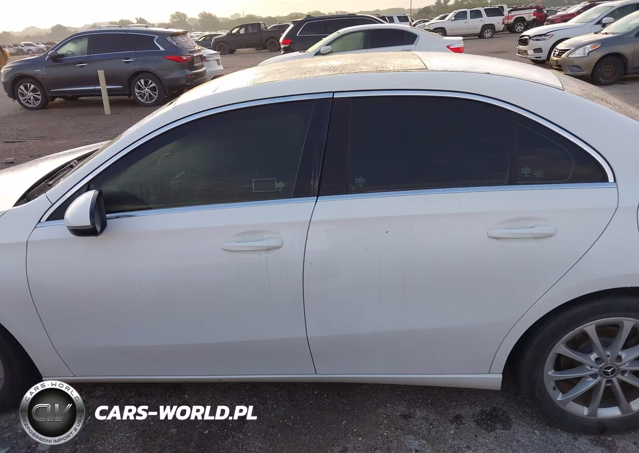 2019 Mercedes-Benz A 220 4Matic VIN:WDD3G4FB8KW021788 - 14