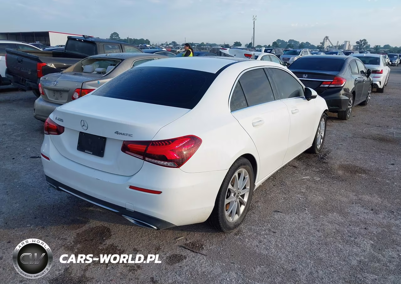 2019 Mercedes-Benz A 220 4Matic VIN:WDD3G4FB8KW021788 - 4
