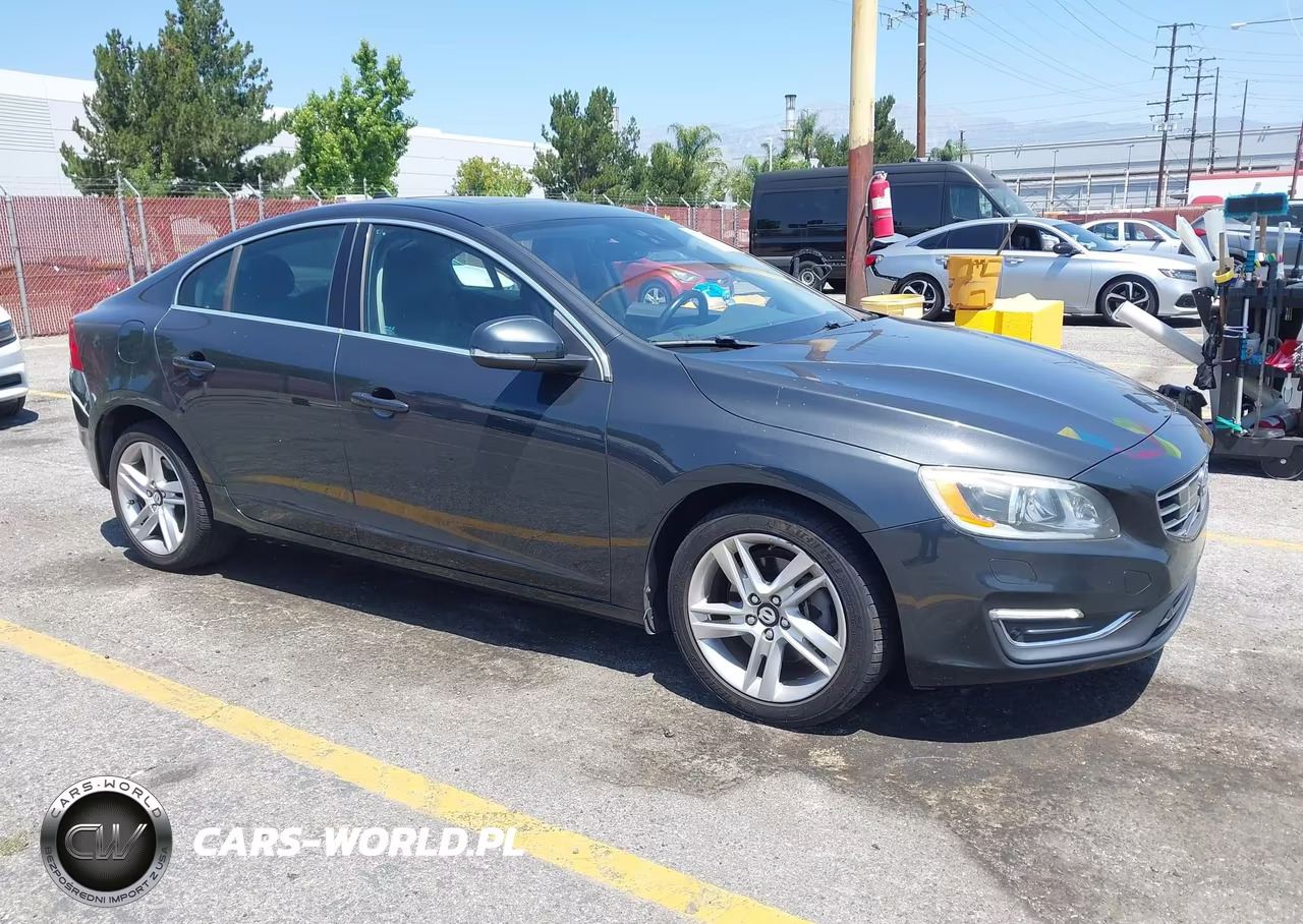 2015 Volvo S60 T5 Platinum
