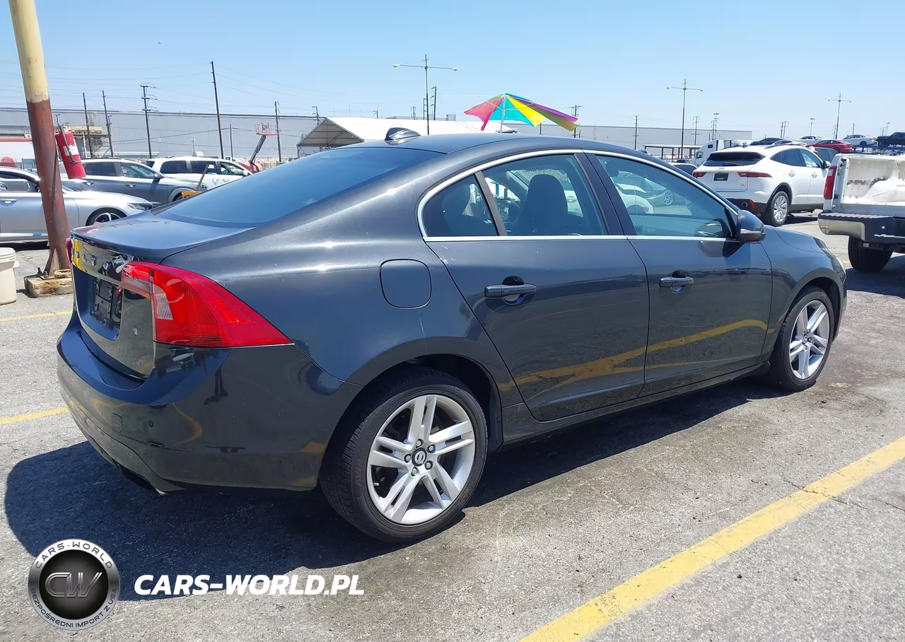 2015 Volvo S60 T5 Platinum VIN:YV140MFM2F1344669 - 4