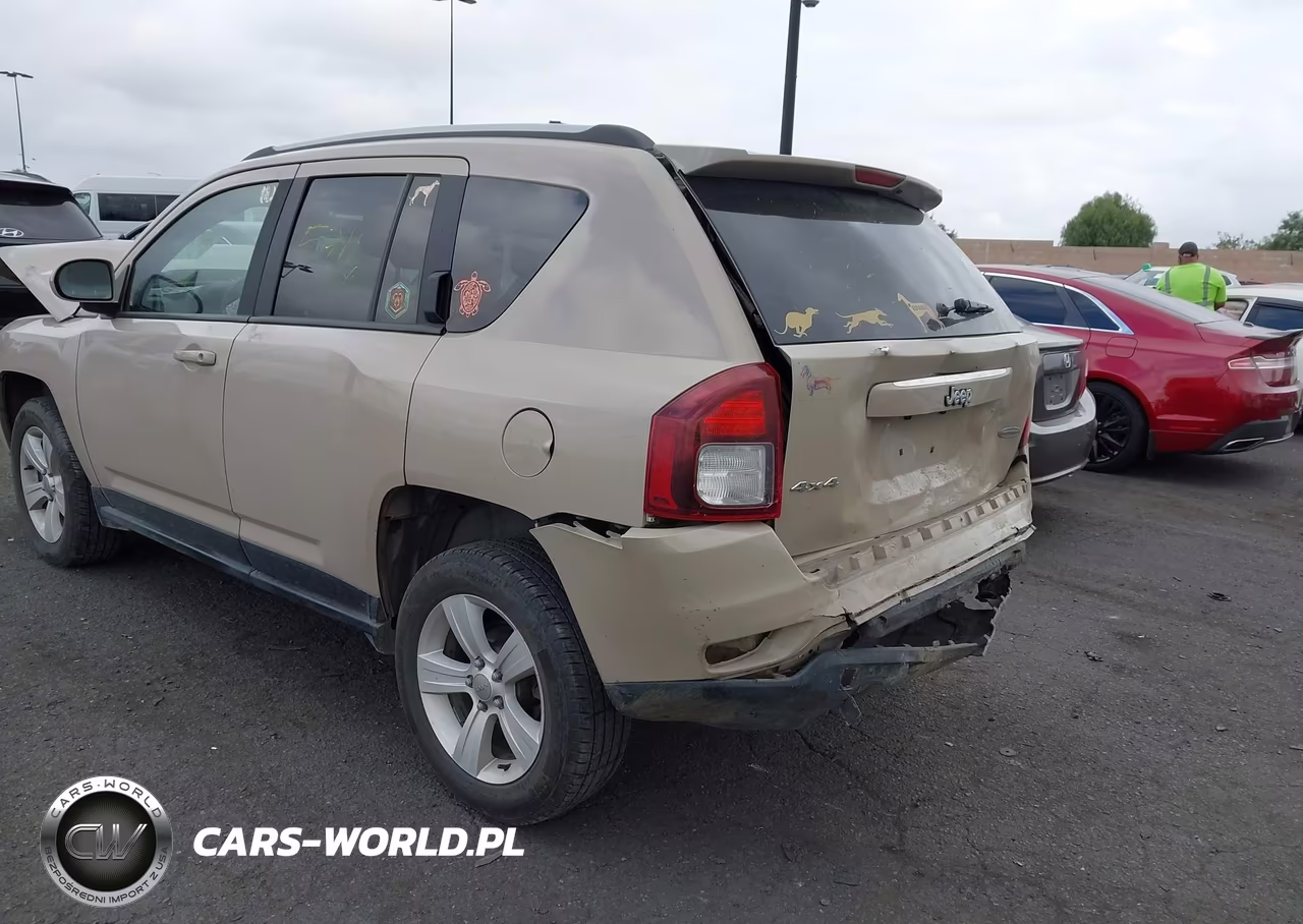 2017 Jeep Compass Latitude 4X4 VIN:1C4NJDEB5HD208965 - 3