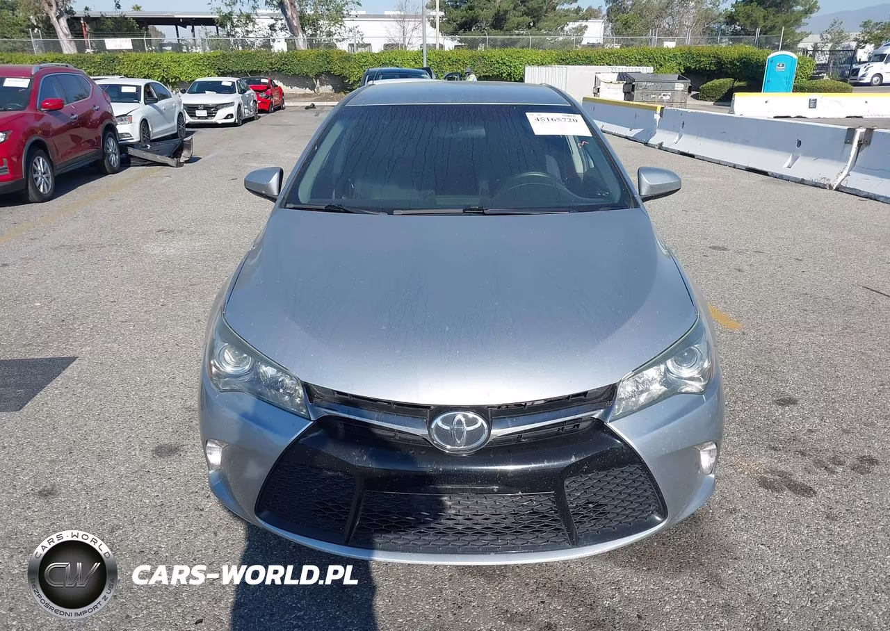 2015 Toyota Camry Se VIN:4T1BF1FK1FU477751 - 12