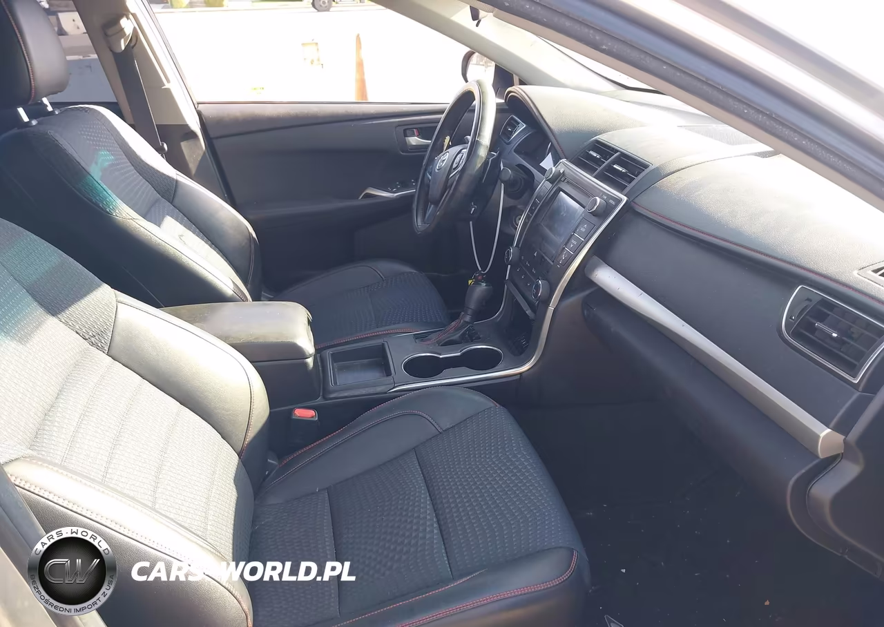 2015 Toyota Camry Se VIN:4T1BF1FK1FU477751 - 5