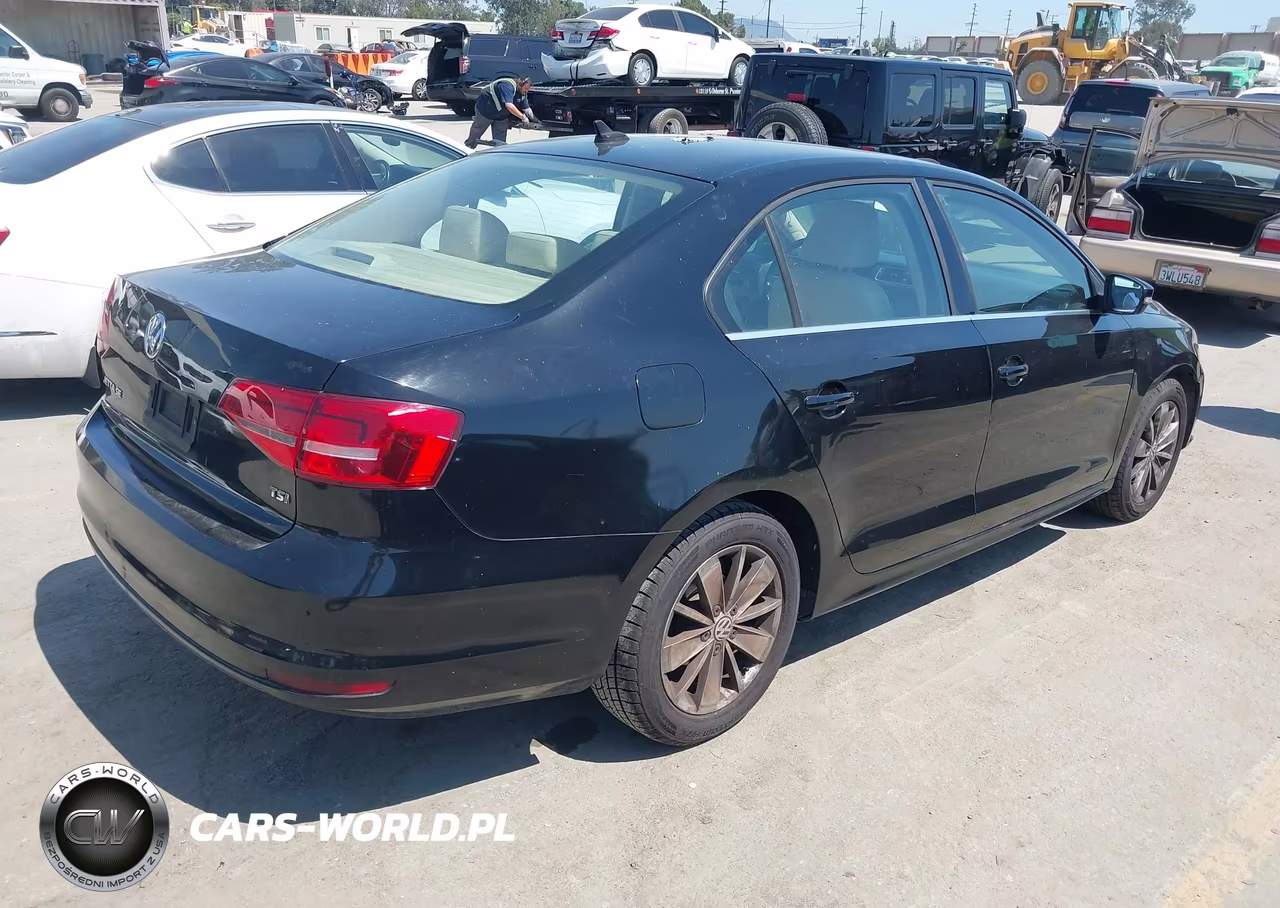 2015 Volkswagen Jetta 1.8T Se VIN:3VWD17AJXFM357204 - 4