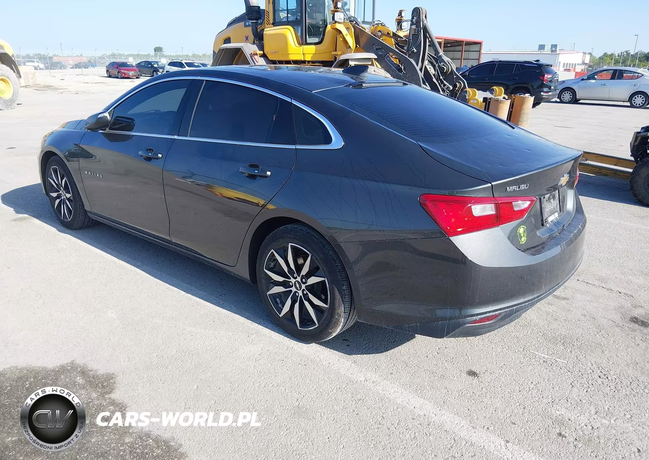 2018 Chevrolet Malibu Lt VIN:1G1ZD5ST9JF111444 - 3